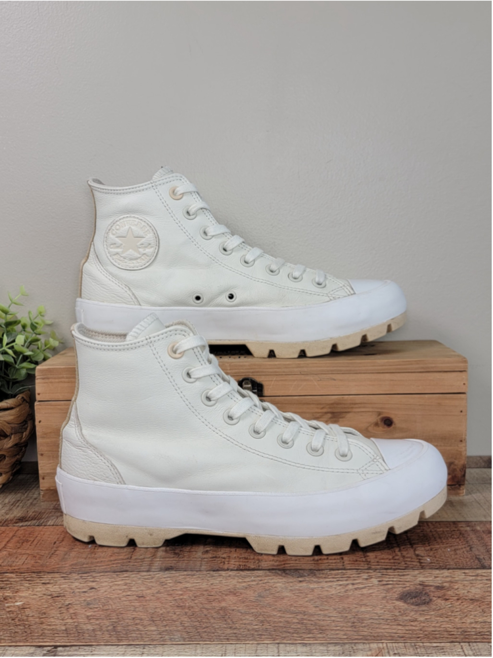 CTAS 9 Converse High Top Shoes Egret Off White Pebbled Leather Lugged Sneakers